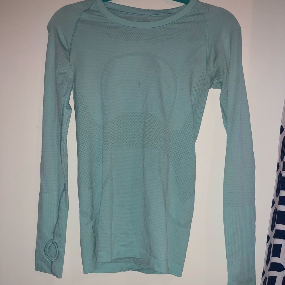 Lulu lemon long sleeve shirt
